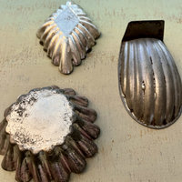 SOLD: Vintage Fluted Tin Molds: Set of Three: 1 