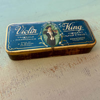 SOLD: Vintage Tin: Violin King Harmonica Case
