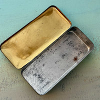 SOLD: Vintage Tin: Violin King Harmonica Case