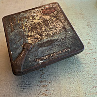 SOLD: Vintage Piper Heidsieck Champagne Flavor Tobacco Tin