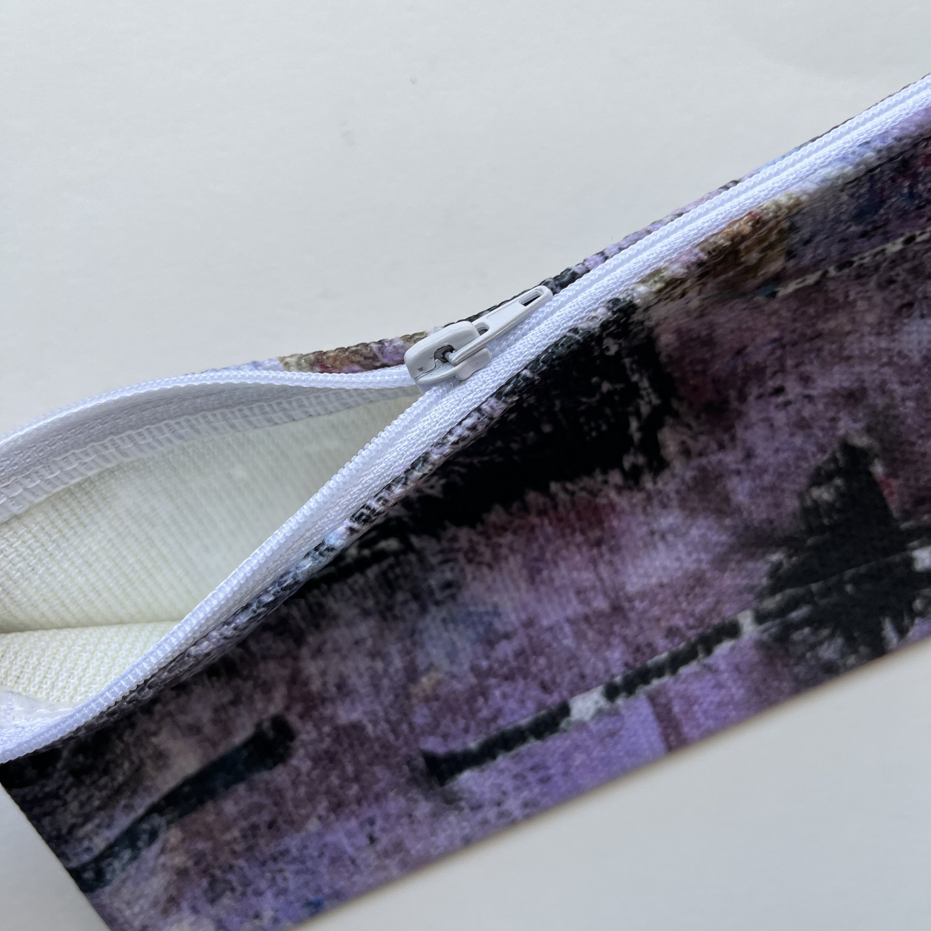 Zip It Art Carry-All: Purple Rain