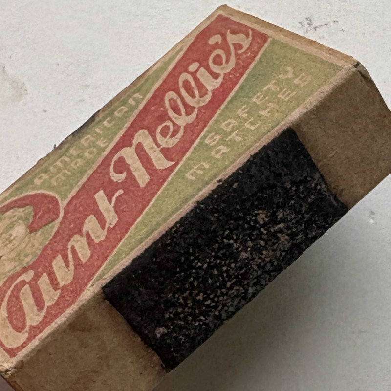 SOLD: Vintage Aunt Nellie's Safety Match Box