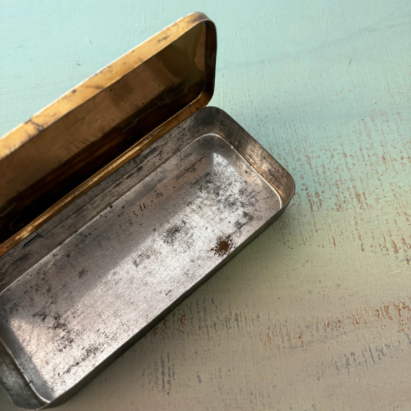 SOLD: Vintage Tin: Violin King Harmonica Case