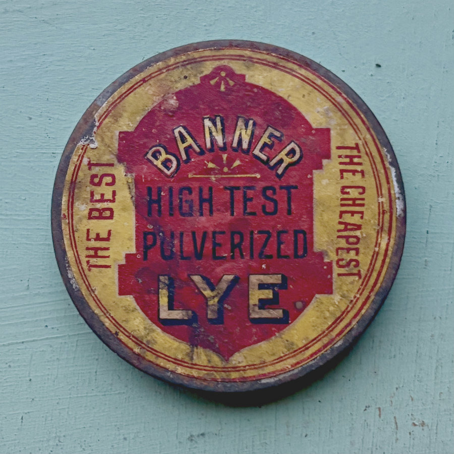 SOLD: Banner Lye Tin Lid