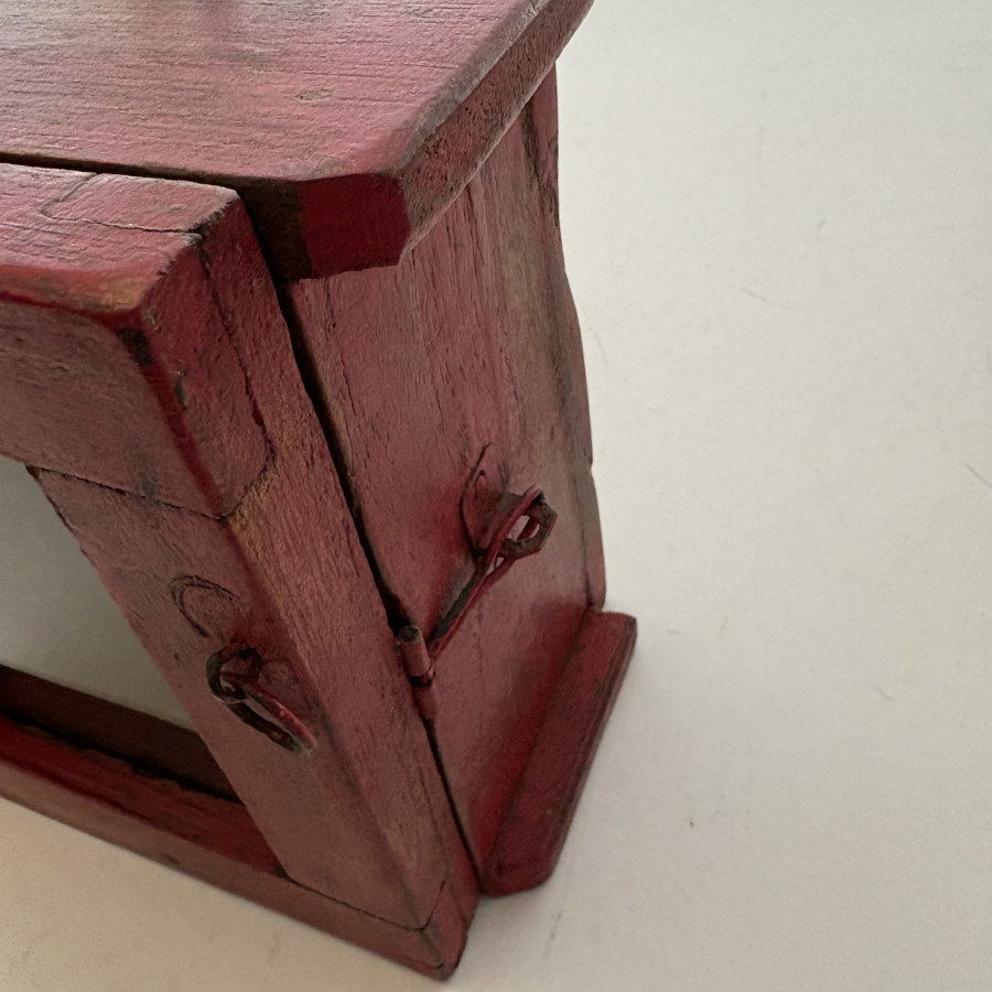 Rustic Teak Wood Clock Box: Red Medium