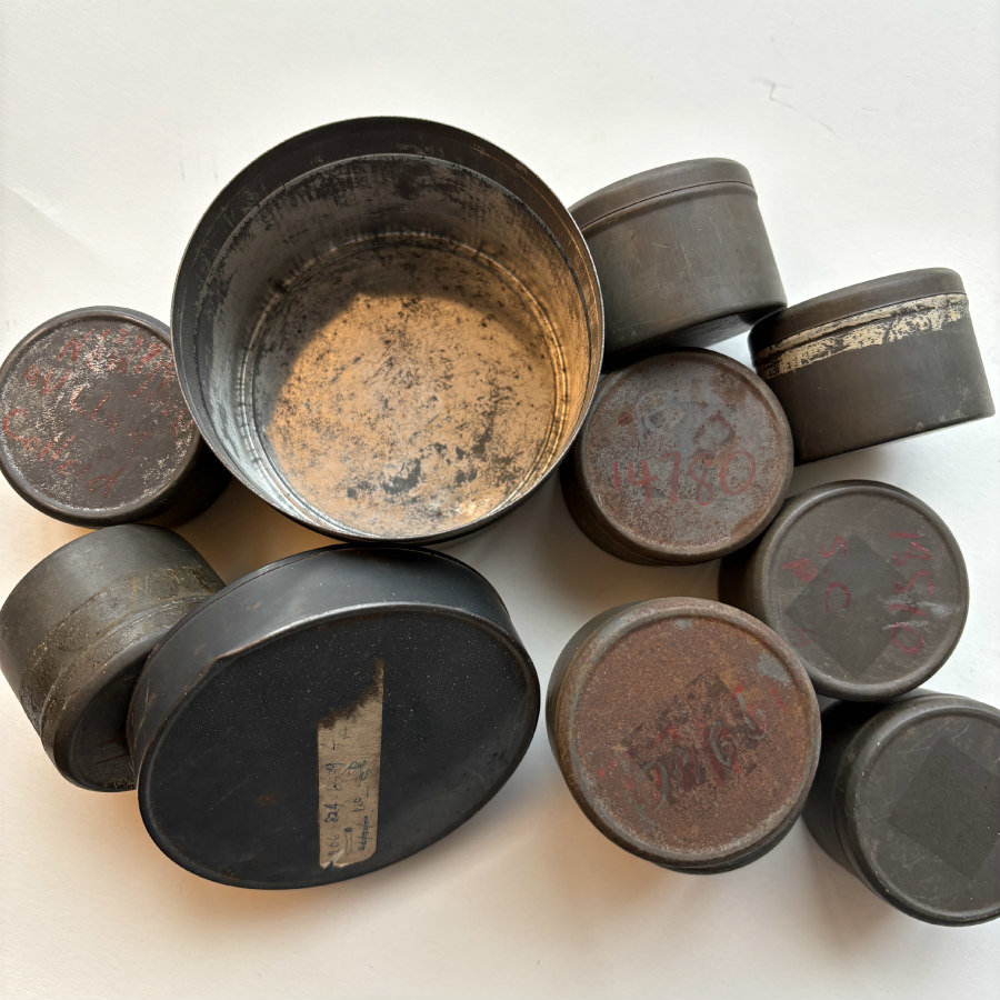 Vintage Round Tins: Set of 10 