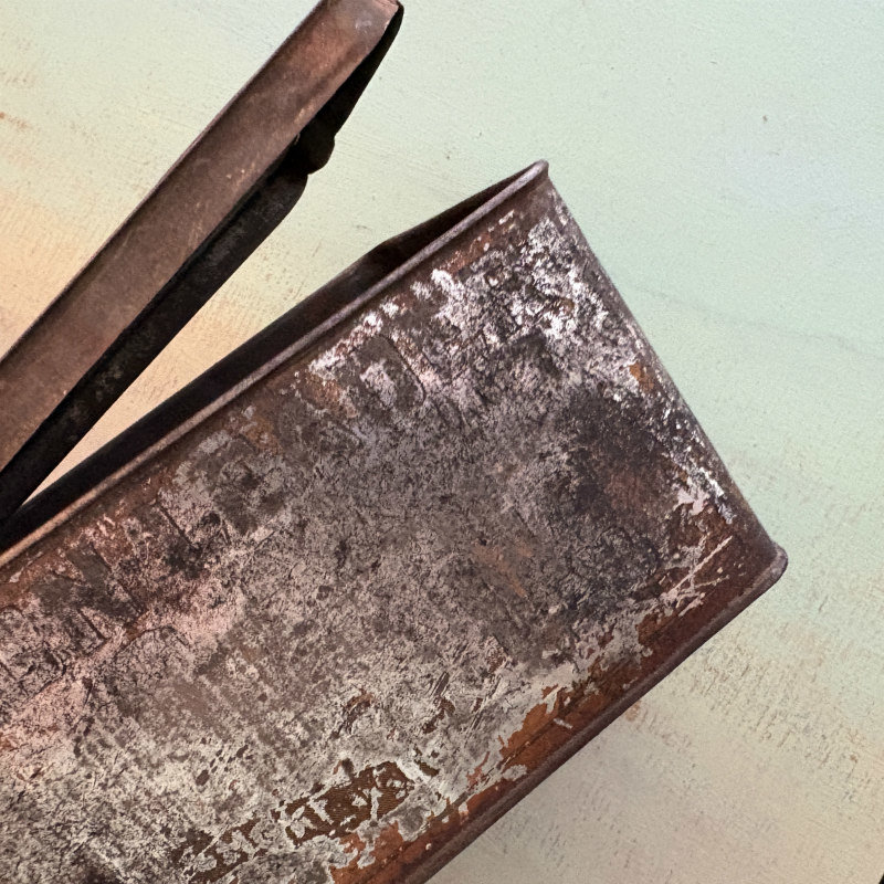 Vintage Metal Slot Box: Union Leader