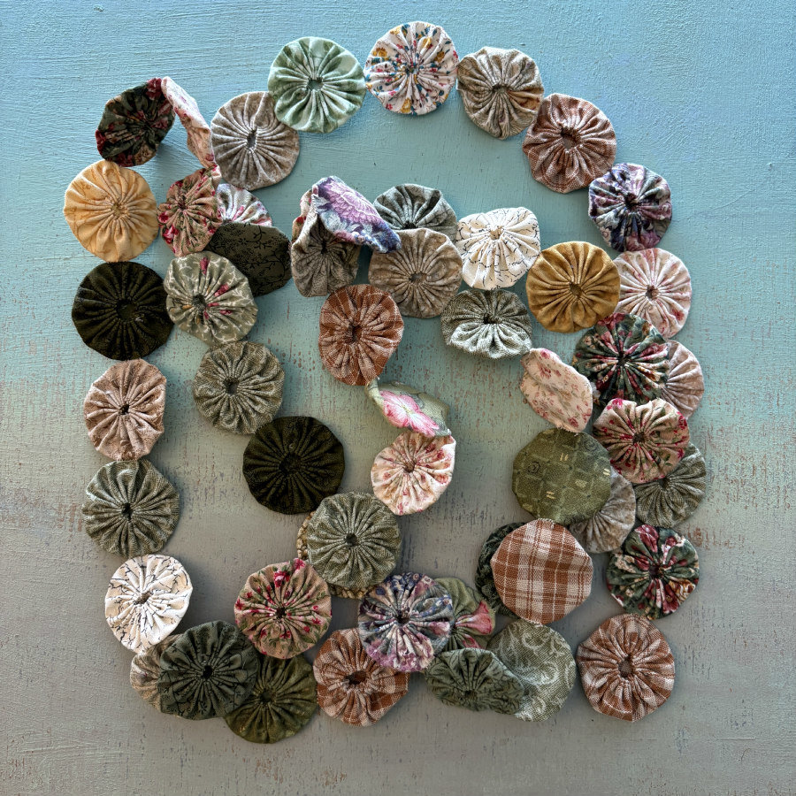 SOLD: Vintage Yo-Yo Garland: 7+ feet