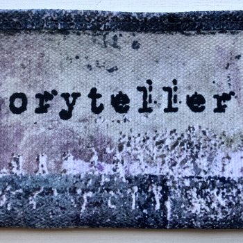 Zip It: Storyteller Small Art Carry-All