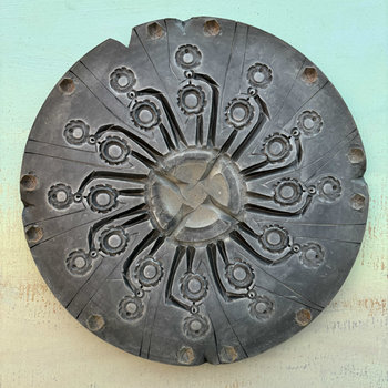 SOLD: Vintage Jewelry Mold