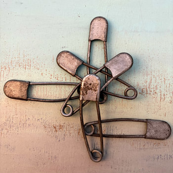 Vintage Metal Launders Safety Pin: Medium 