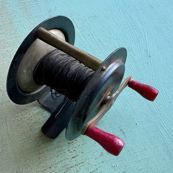 Vintage Fishing Reel 1