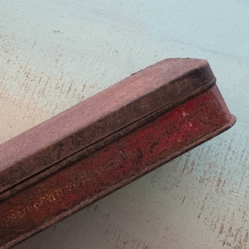 SOLD: Vintage Tin: Mega Rust