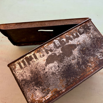 Vintage Metal Slot Box: Union Leader